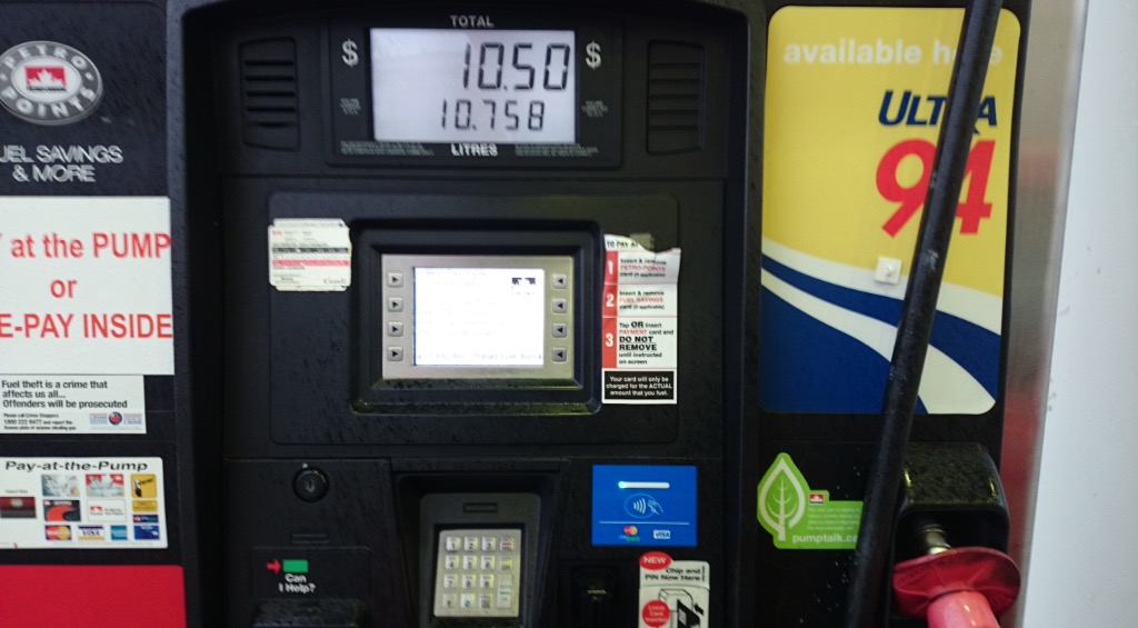 初めてでも安心 カナダのガソリンスタンドの使い方 いまカナダ